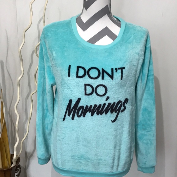 just be Sweaters - ⭐️Just Be butter soft graphic sweater size small.